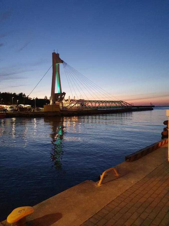 Apartament Wakacyjny Ines -Ustka-Na Wydmie,Samodzielne Zameldowanie,Garaz Do Dyspozycji Gosci Екстериор снимка